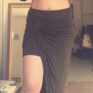 Twist skirt
